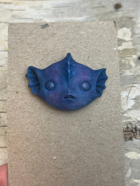 MER-BOY RESIN FACE PIN