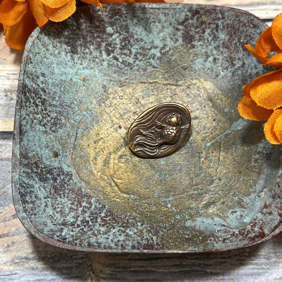 Bronze Goldfish Button