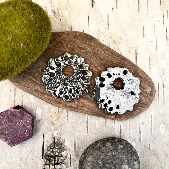 Lichen Pendant Connector in Pewter